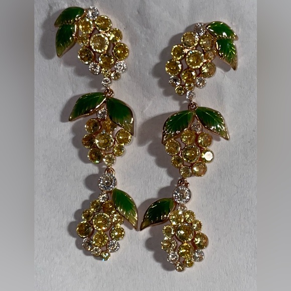 Bomb Party Market Fresh Grapes Dangle Earrings - Picture 7 of 11